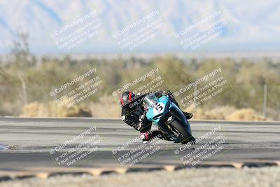 media/Dec-06-2025-CVMA (Sat) [[4a896cc04c]]/Race 9-500-400-350 Supersport/